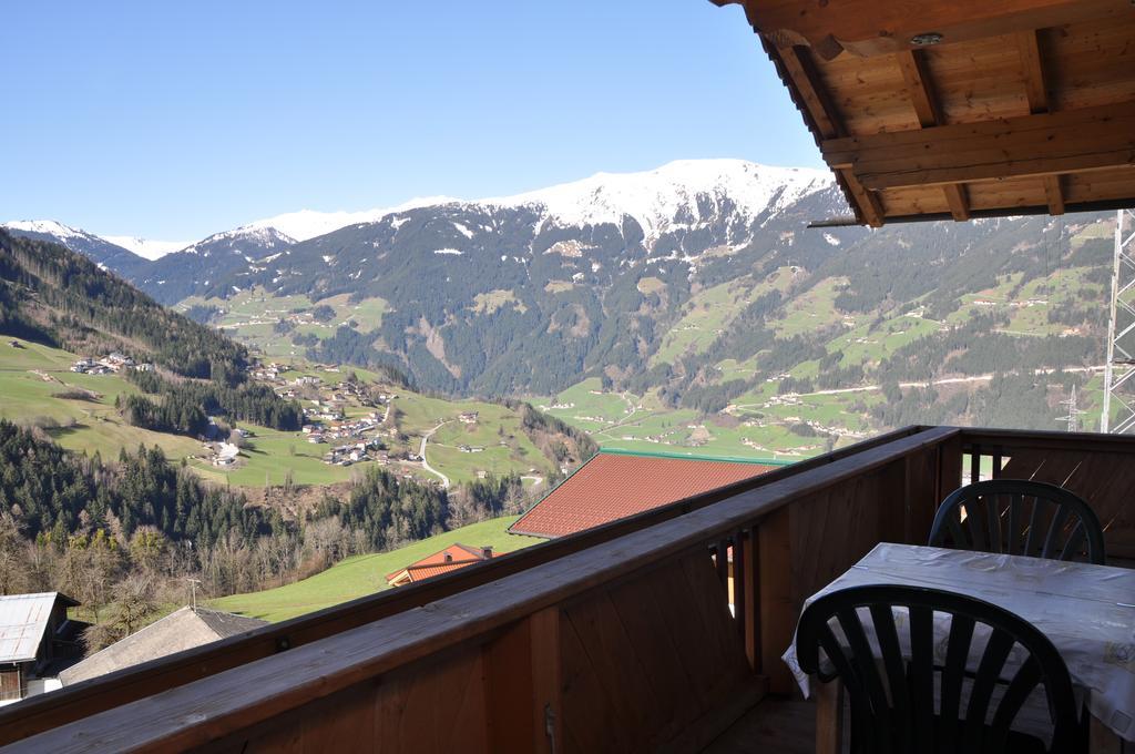 Floerl Apartment Zell am Ziller Exterior foto